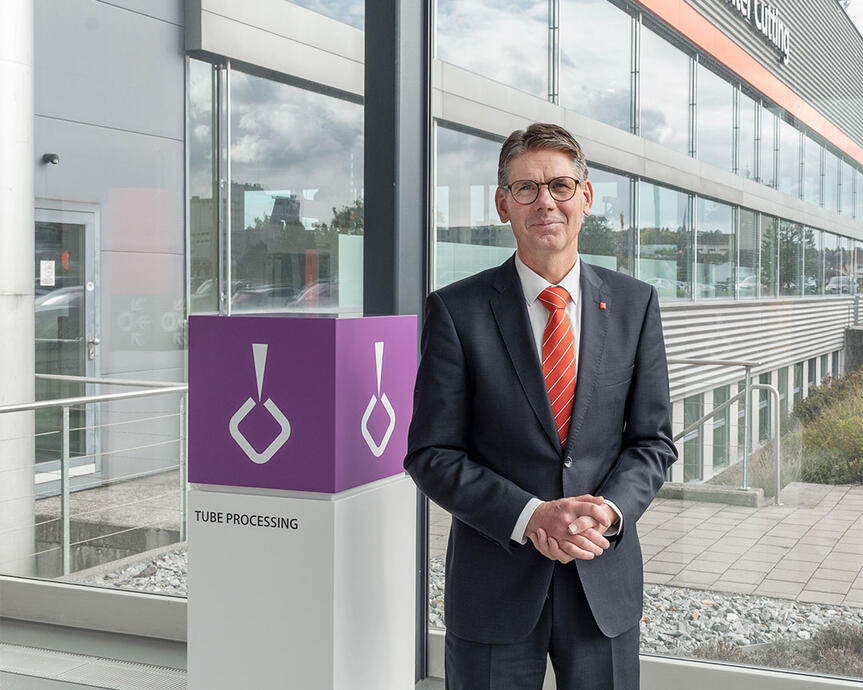 Marius van der Hoeven，Amministratore delegato bystronic Germia/benelux：«nonci limitiamo a ino ai nostri ai nostri ai a apperecchiature tecniche，bystronic si spinge oltre。vogliamo parlare diciòche bystronicpuò票价每lamieristi»。»